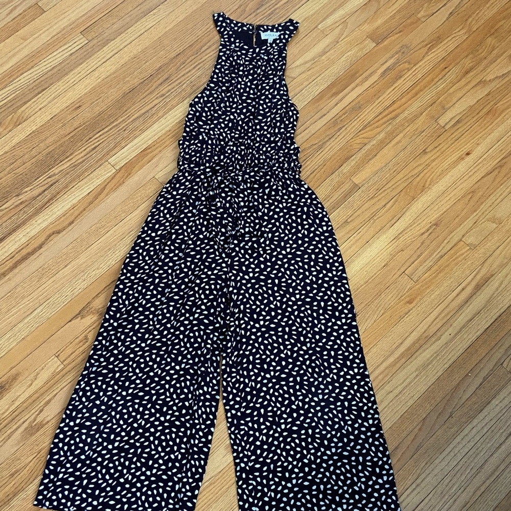 Jumpsuit w/ waist type and keyhole back